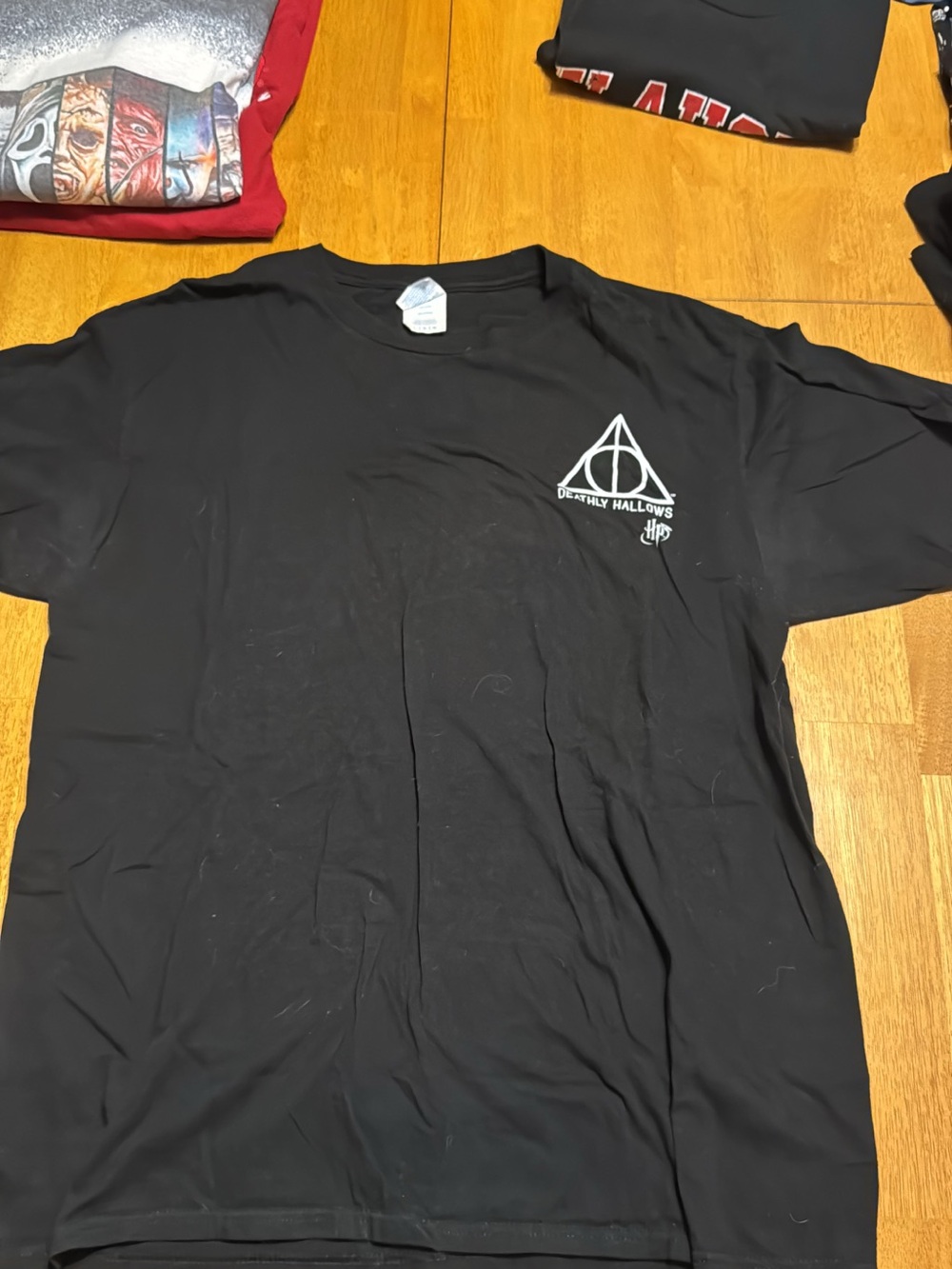 Harry Potter 'Deathly Hallows' Black Graphic Tee